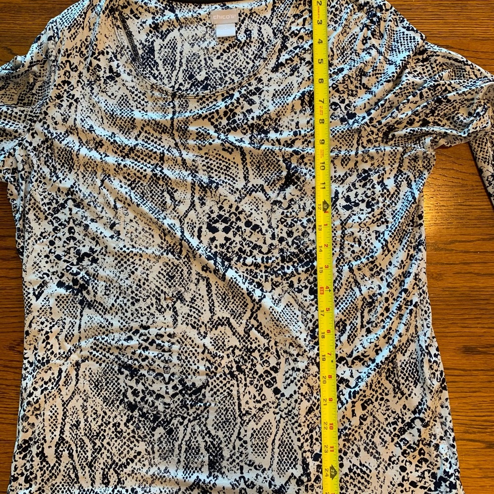 Chico's Black and White Snakeskin Long Sleeve Top - Picture 7 of 8